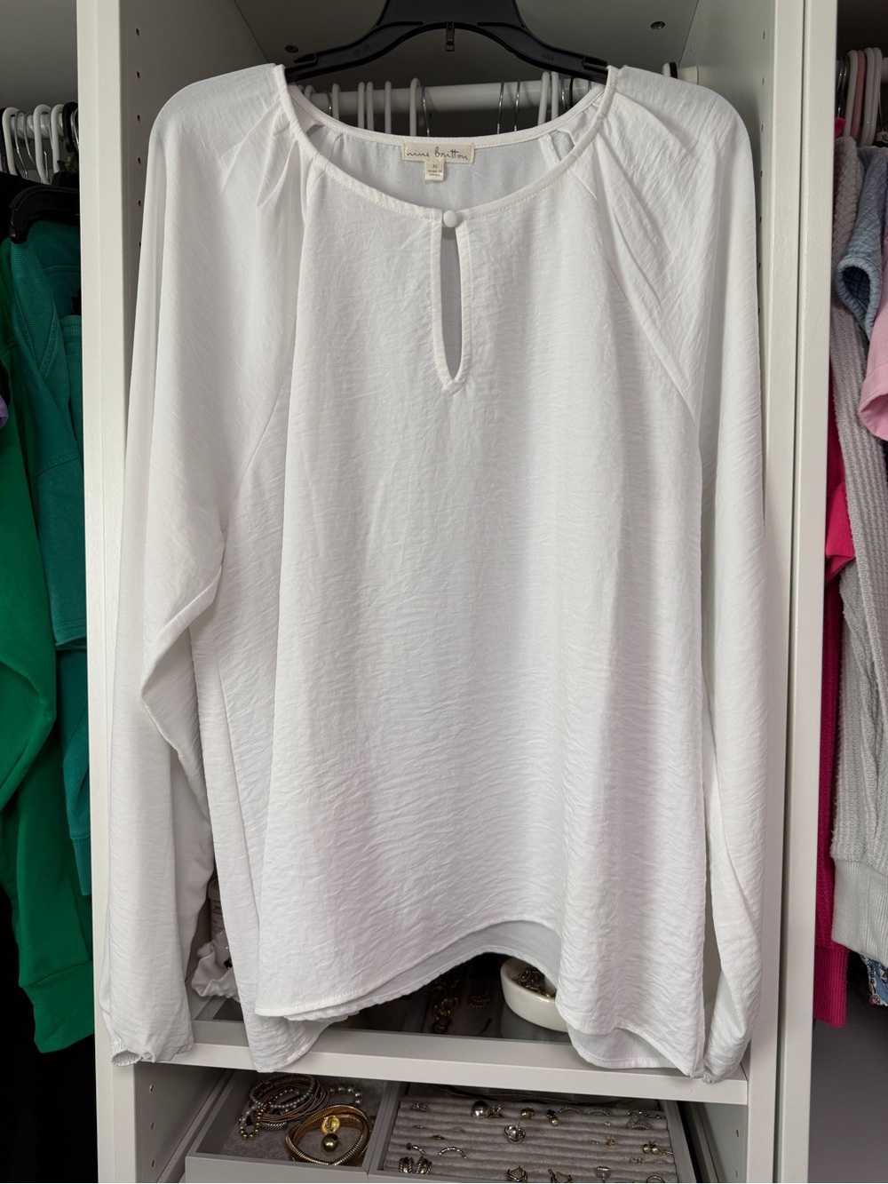 nine britton White Long-Sleeve Keyhole Blouse